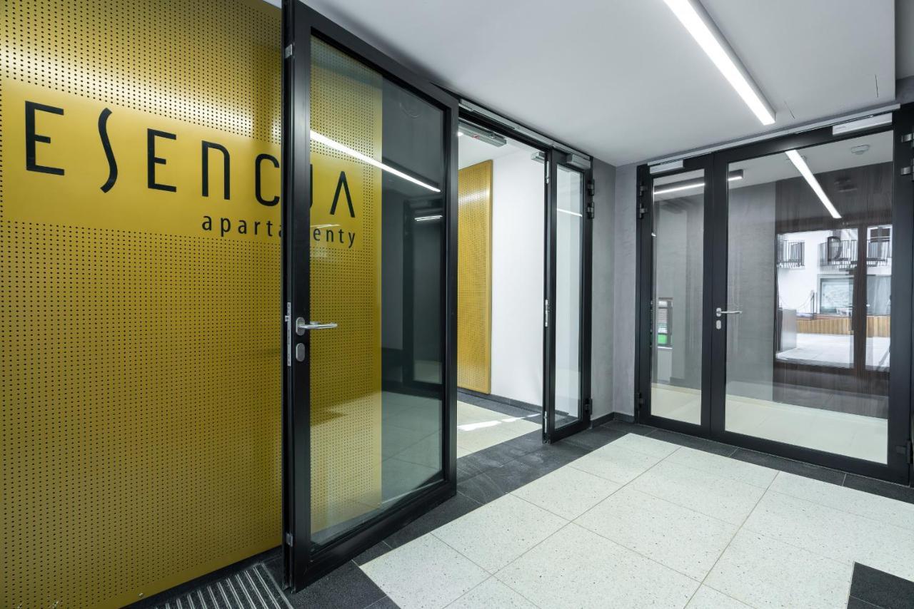 Esencja Apartments With Free Parking Garbary 104 By Noclegi Renters Poznań Exterior foto