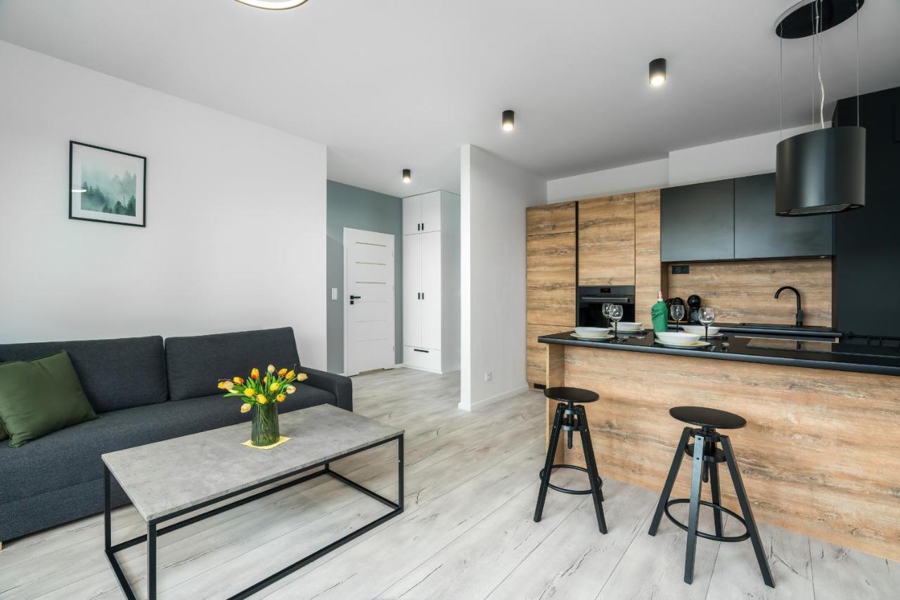 Esencja Apartments With Free Parking Garbary 104 By Noclegi Renters Poznań Exterior foto