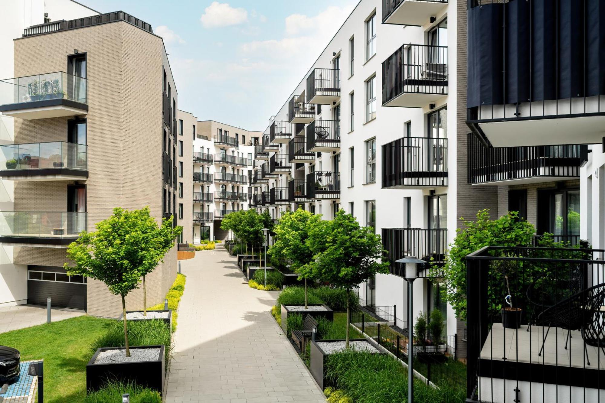 Esencja Apartments With Free Parking Garbary 104 By Noclegi Renters Poznań Exterior foto
