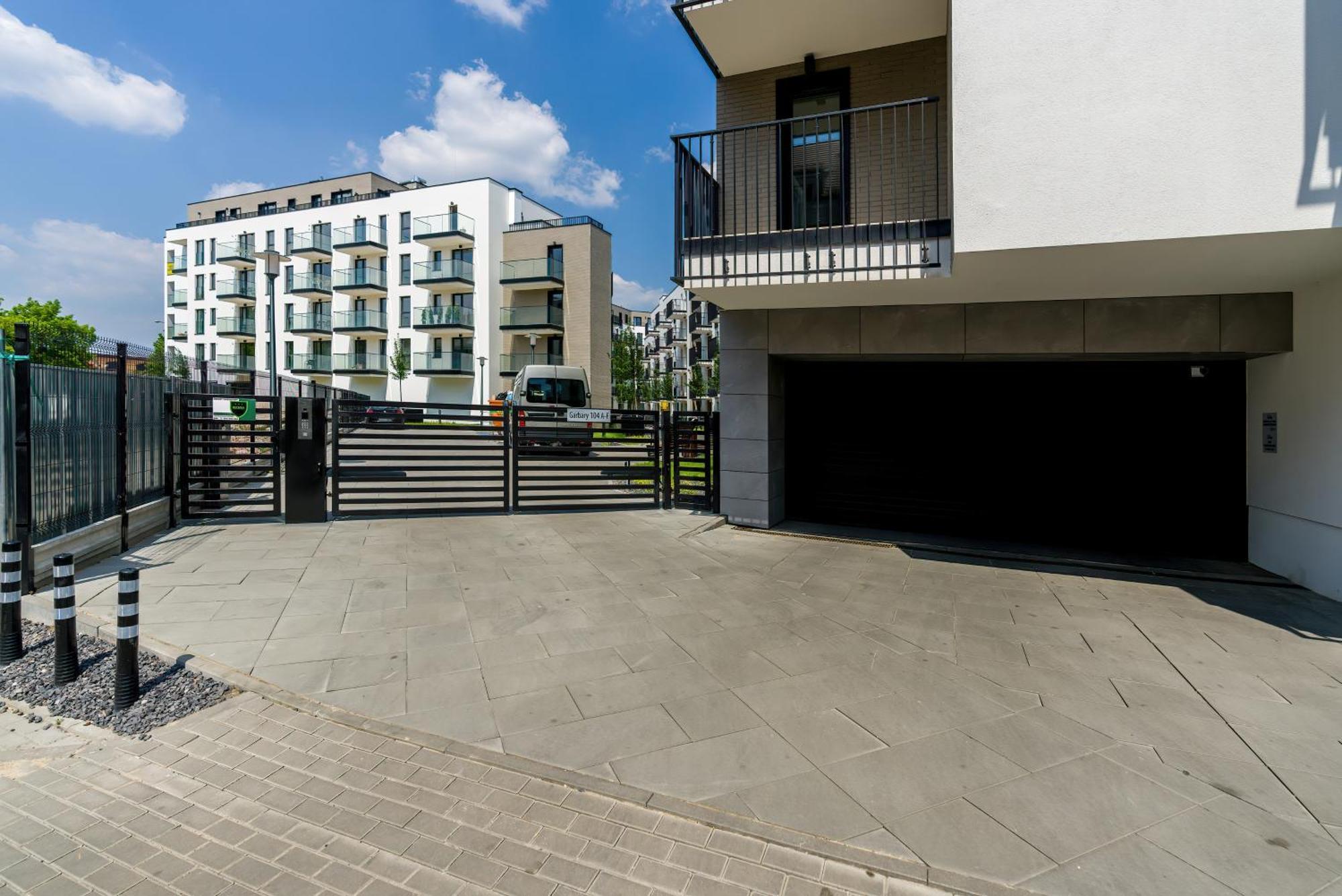 Esencja Apartments With Free Parking Garbary 104 By Noclegi Renters Poznań Exterior foto