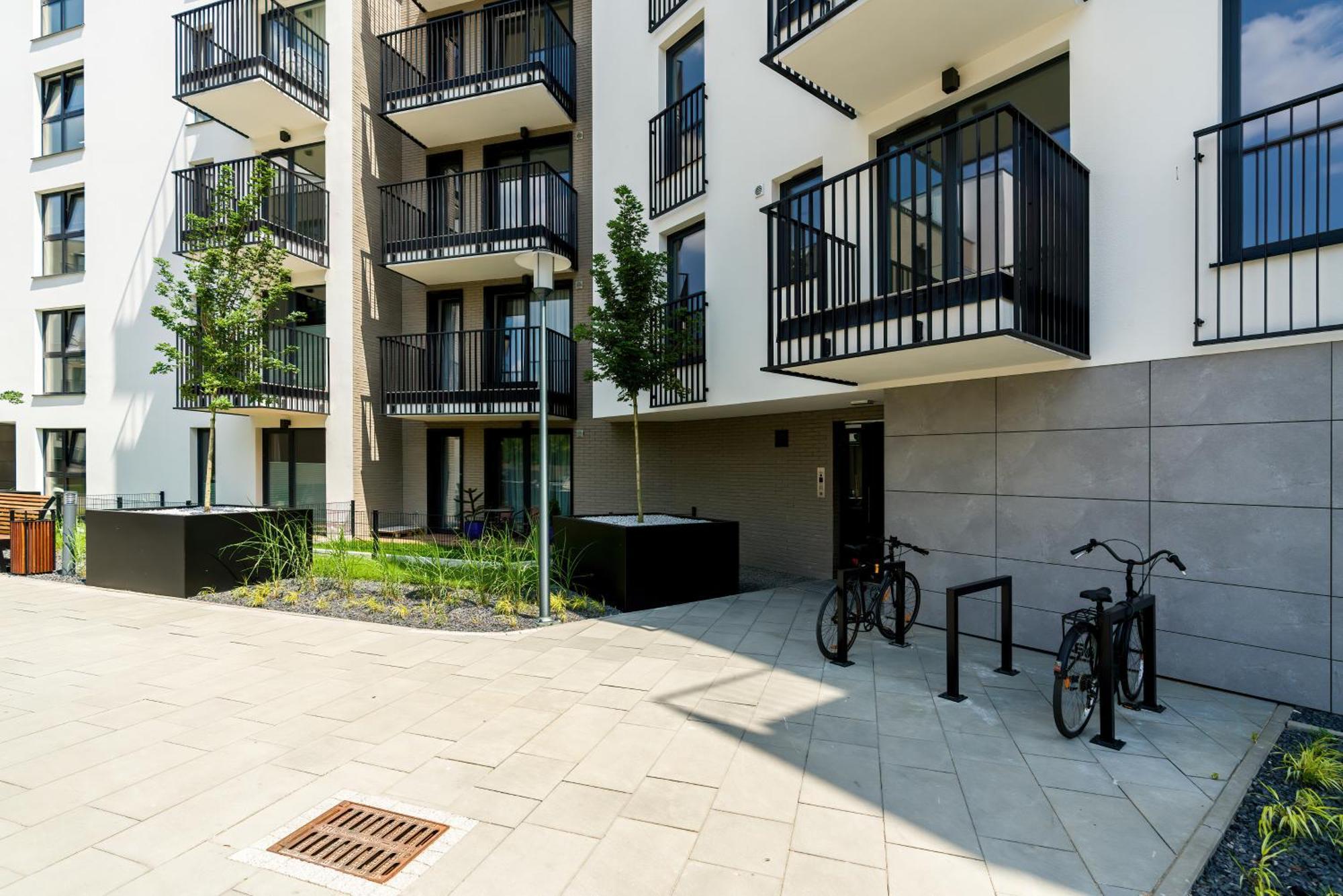 Esencja Apartments With Free Parking Garbary 104 By Noclegi Renters Poznań Exterior foto