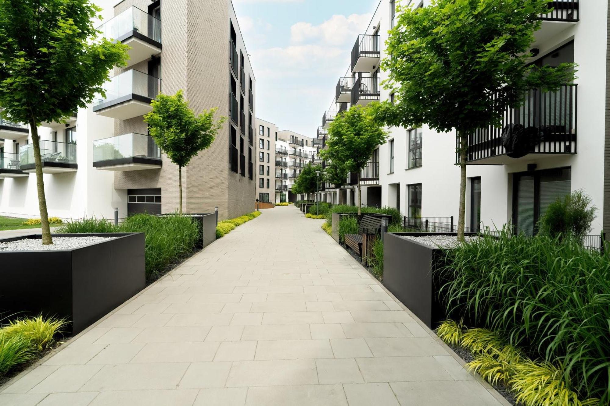 Esencja Apartments With Free Parking Garbary 104 By Noclegi Renters Poznań Exterior foto