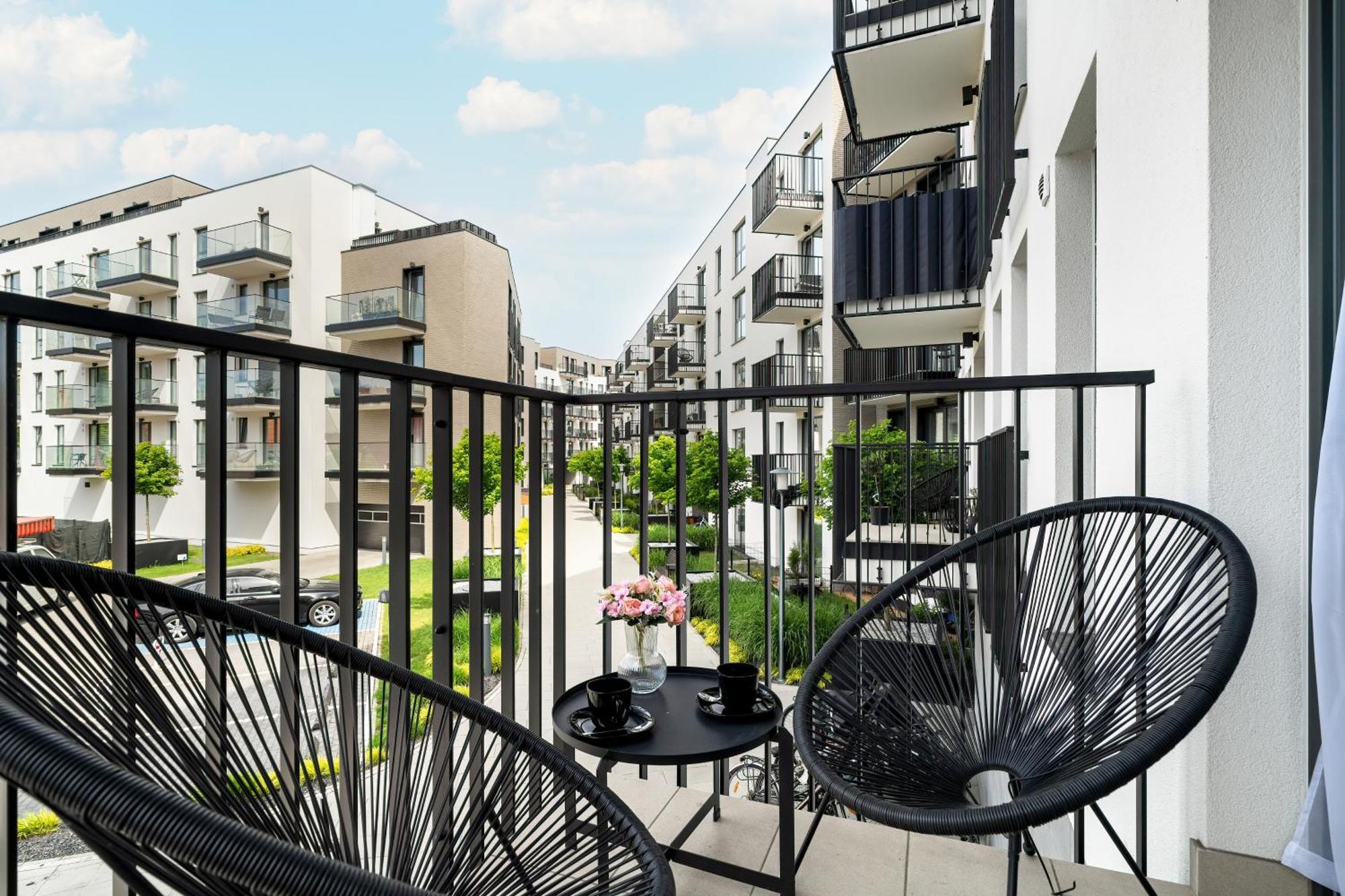 Esencja Apartments With Free Parking Garbary 104 By Noclegi Renters Poznań Exterior foto